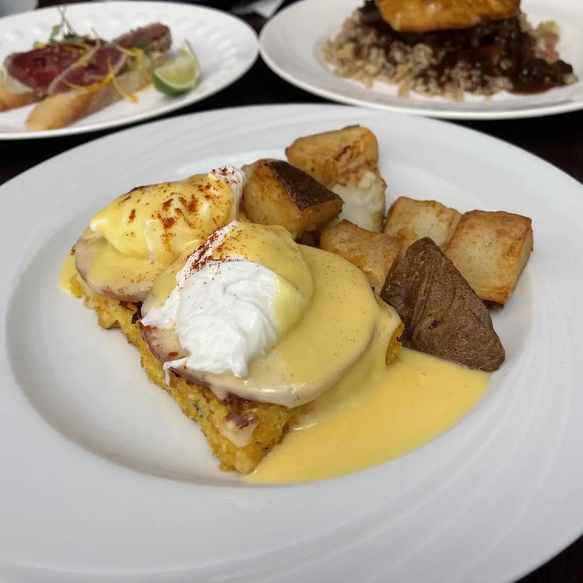 Signature Egg Benedict