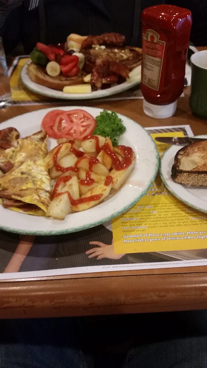 Omlette, Cora Déjeuners et dîners