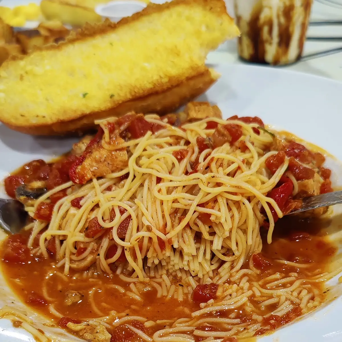 Chicken Parmigiana with Garlic Bread