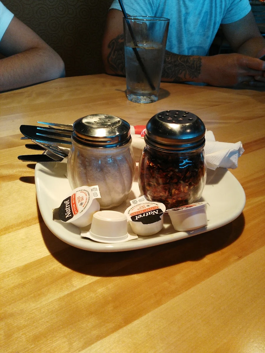 Salt and Pepper, Boston Pizza