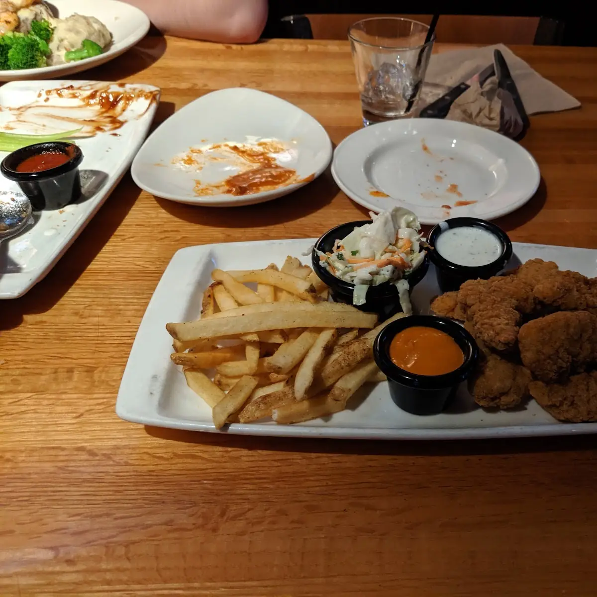 Boneless Buffalo Wings and Fries