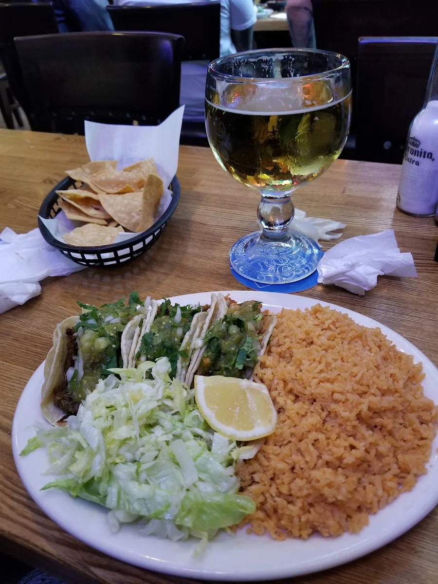 3 Tacos Dinner