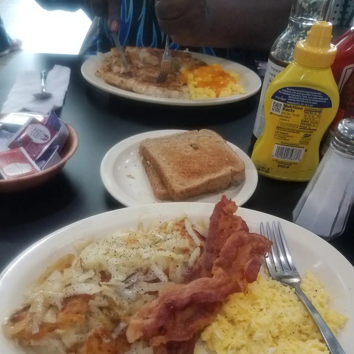 Corned Beef Hash-N-Eggers