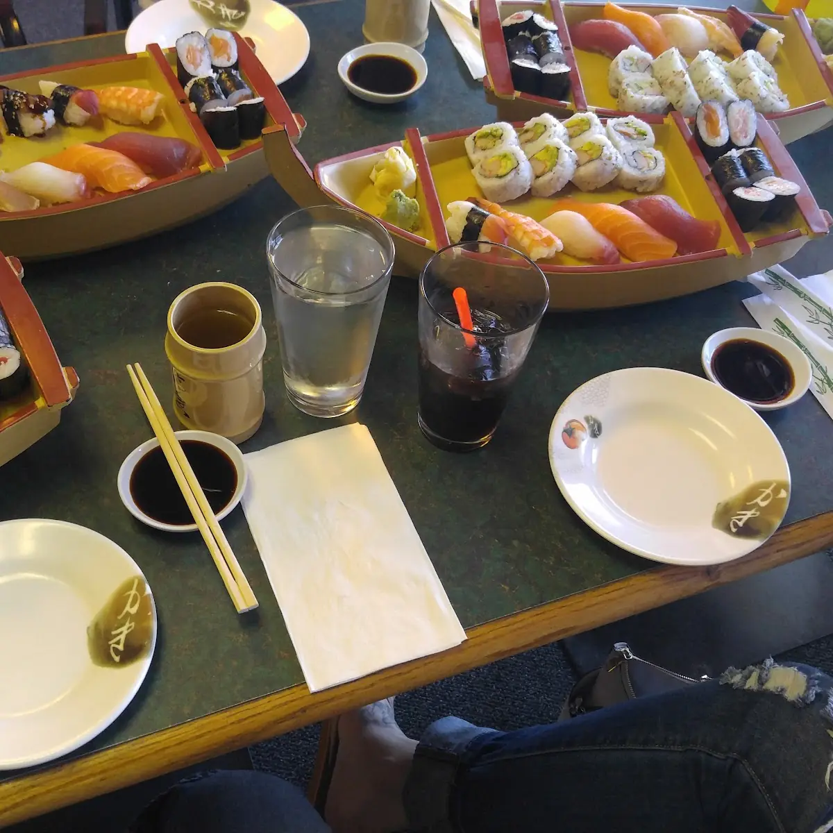 Deluxe Sushi Deluxe