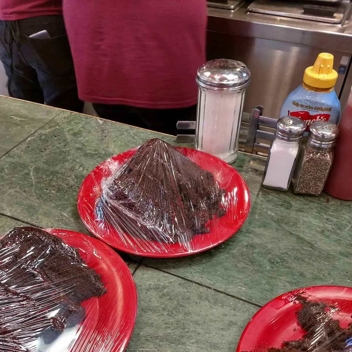 1lb Chocolate Cake