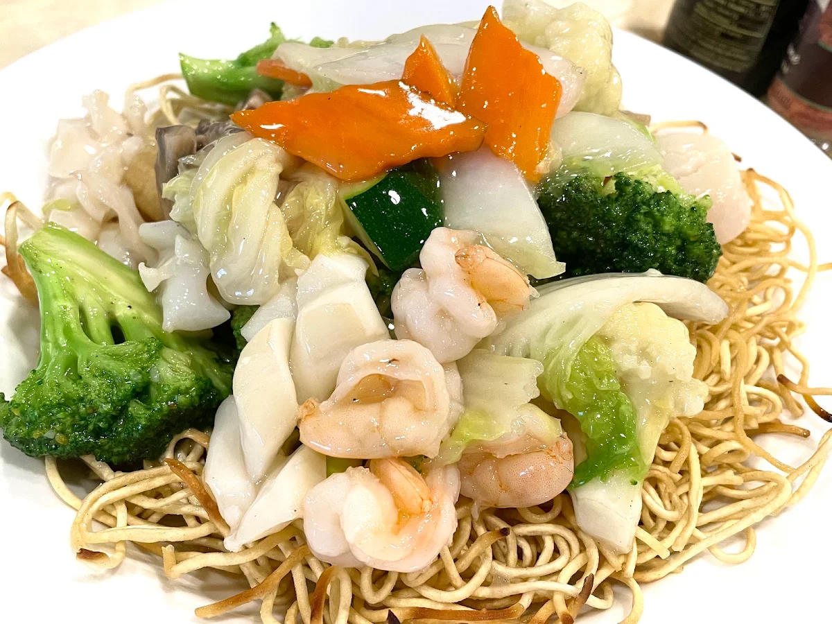 6. Vegetarian Spring Rolls 菜春卷