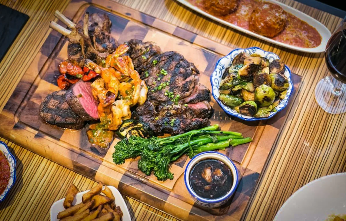 Sharing Platter Main, Mirela's Steakhouse and Cigar Lounge