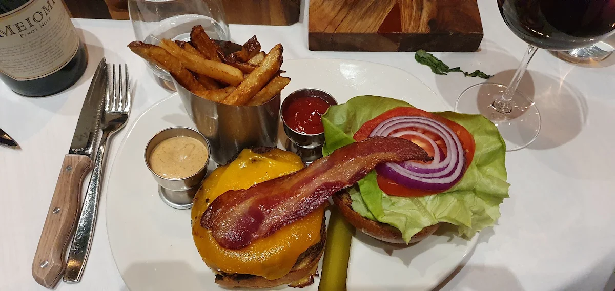 Wagyu Burger, Mirela's Steakhouse and Cigar Lounge