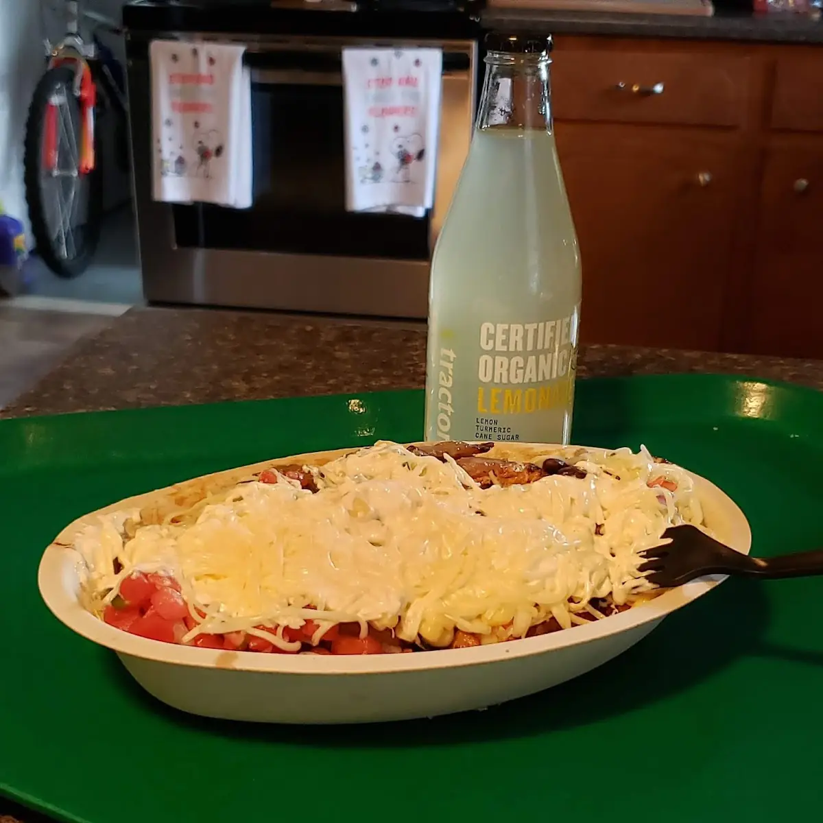 Chicken Bowl & Organic Lemonade