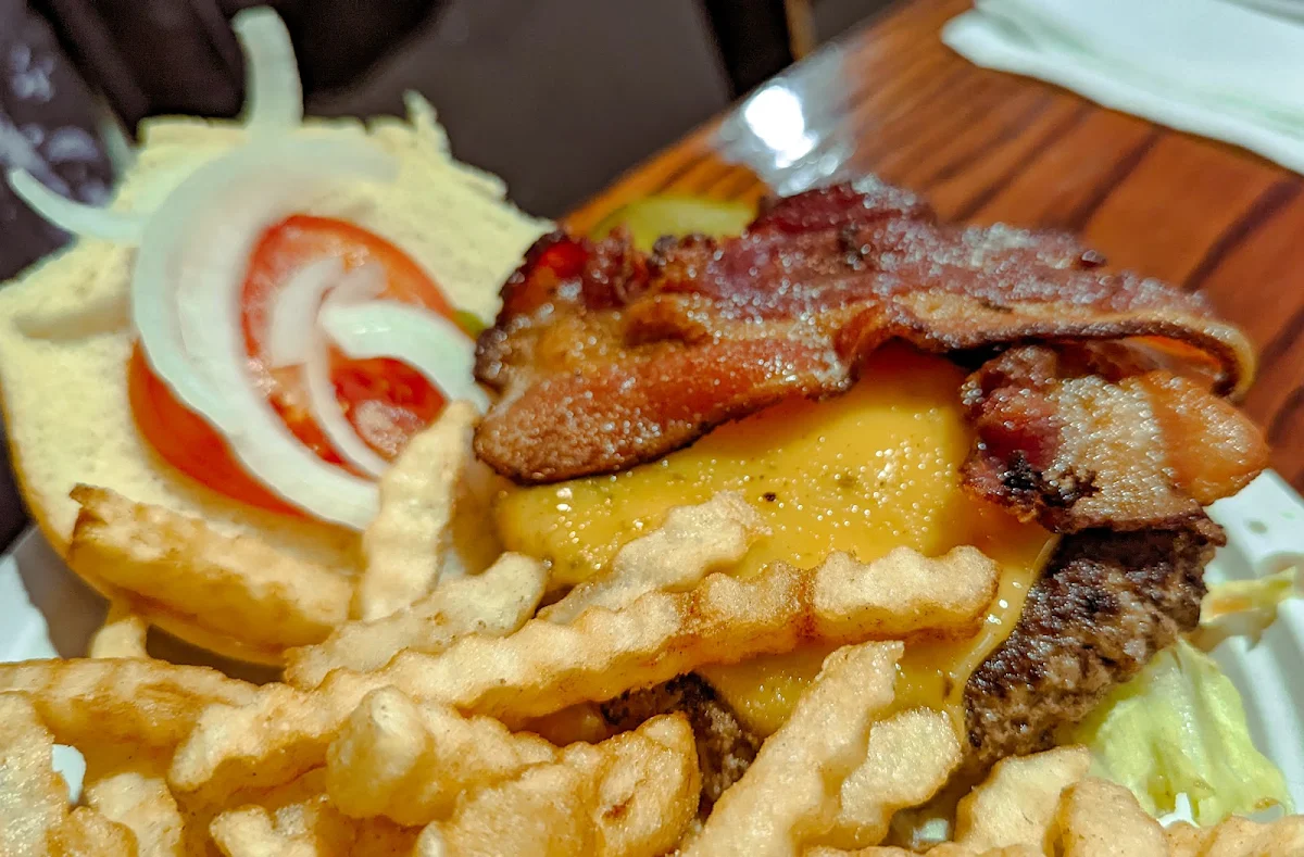 Cheeseburger & Fries