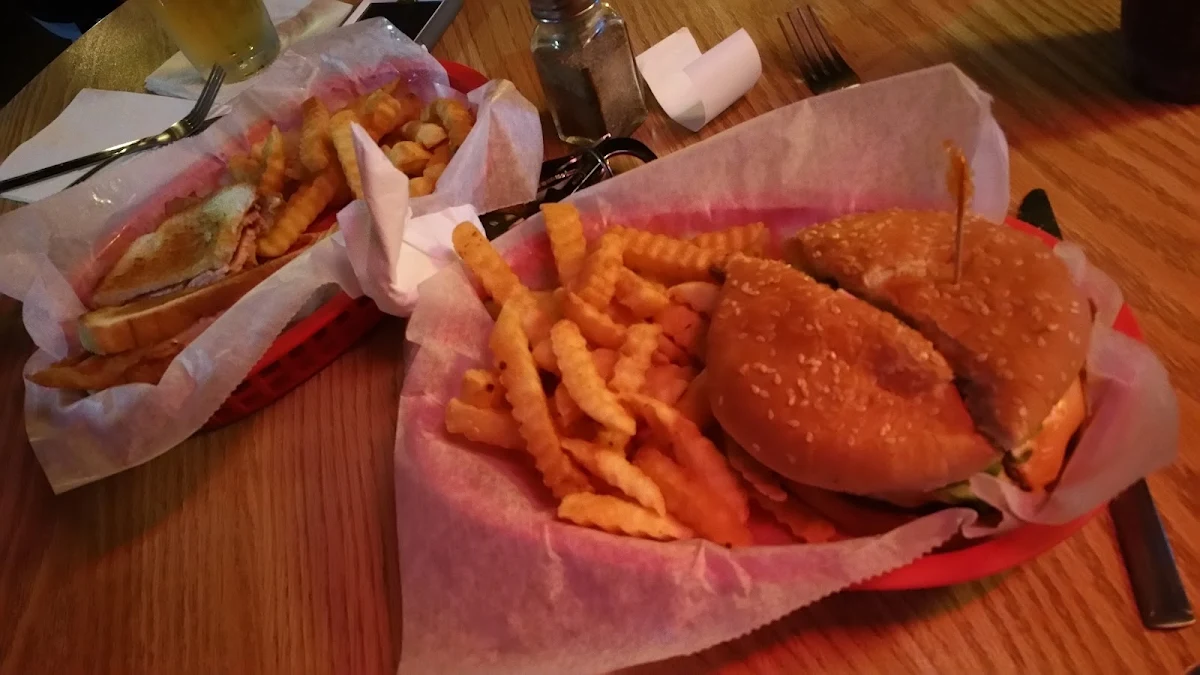 Pub Burger N Fries
