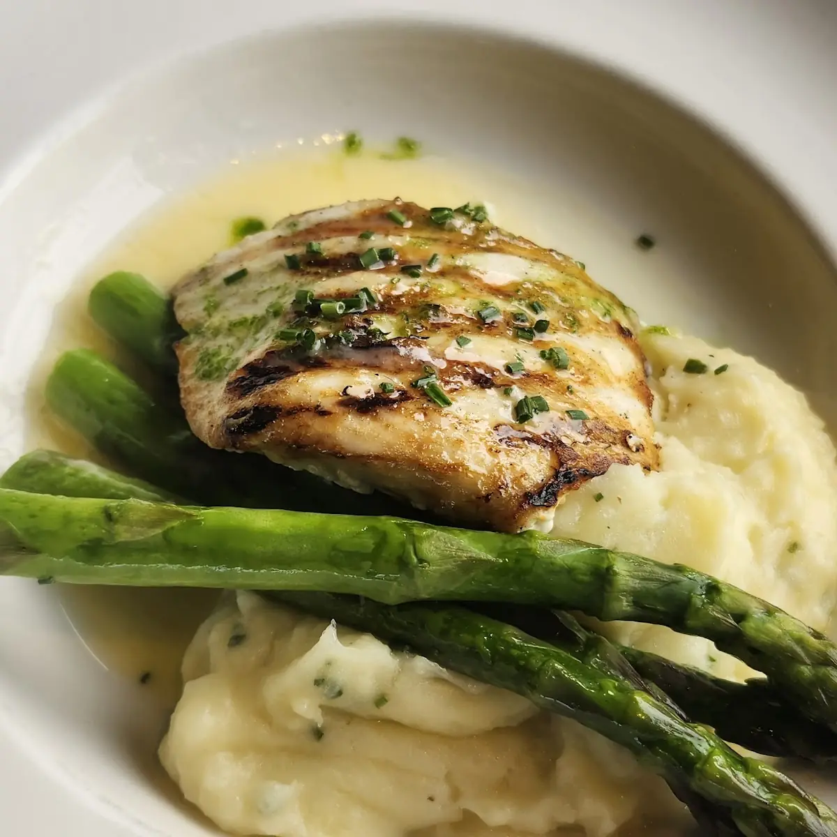 L Silver Planked w Red Pepper Beurre Blanc