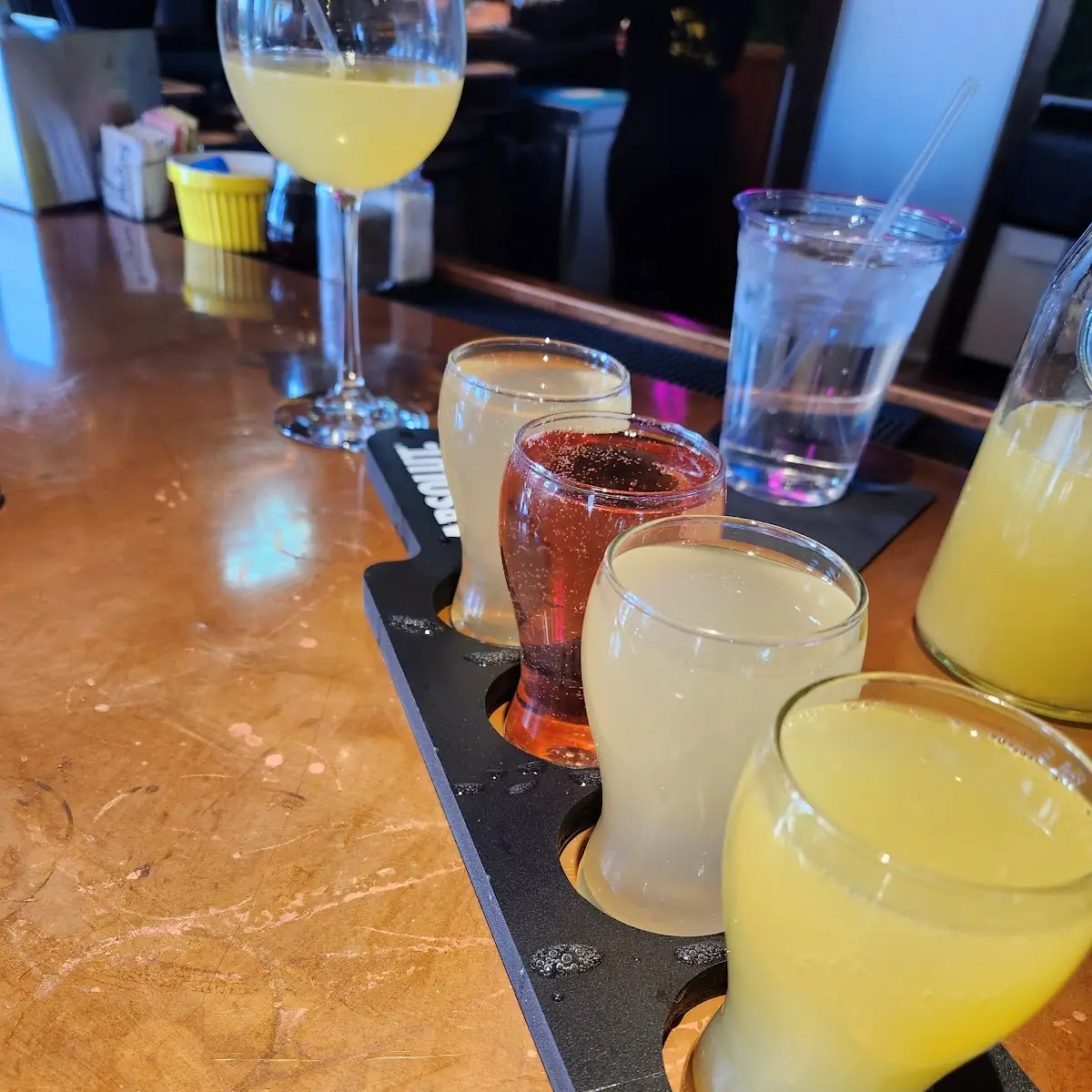 Mimosa Flight