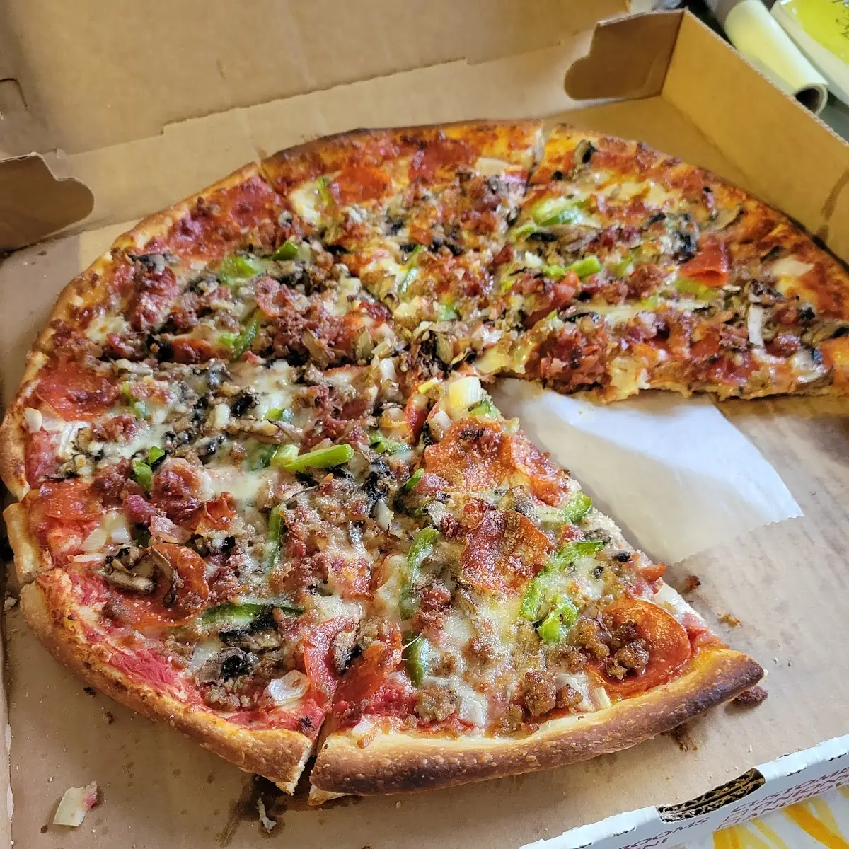 Deluxe Pizza
