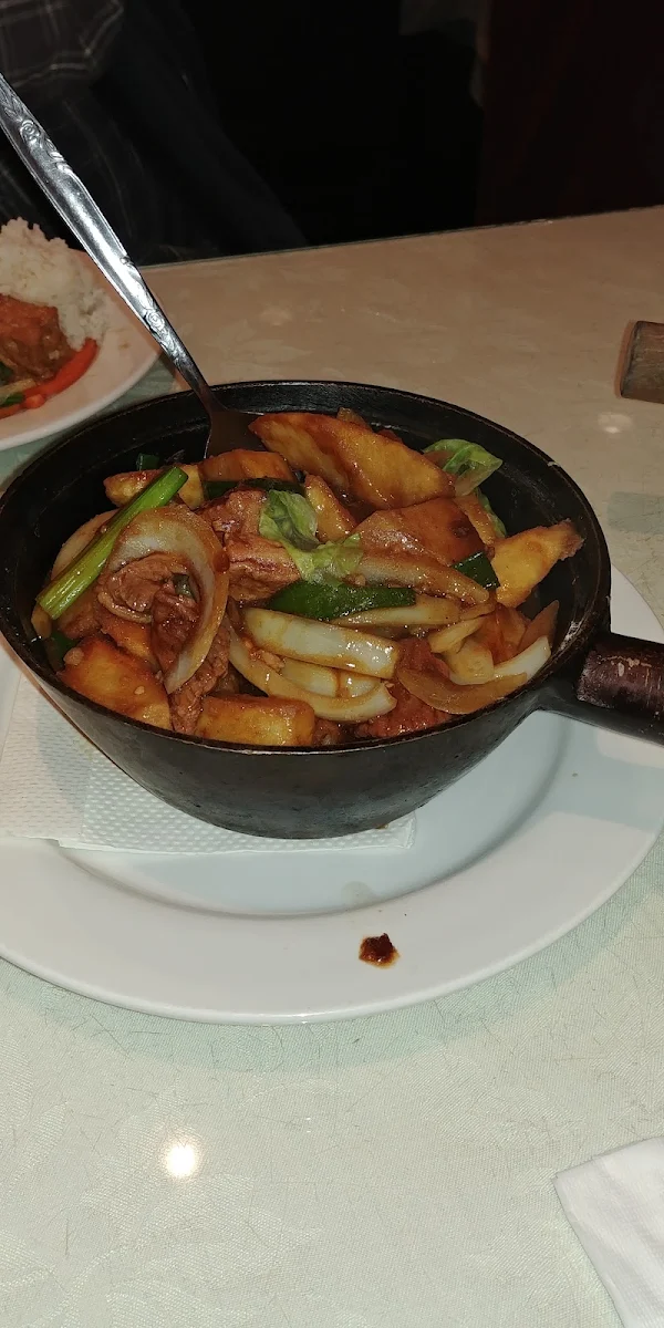 Beef Brisket Hot Pot, Flourishing