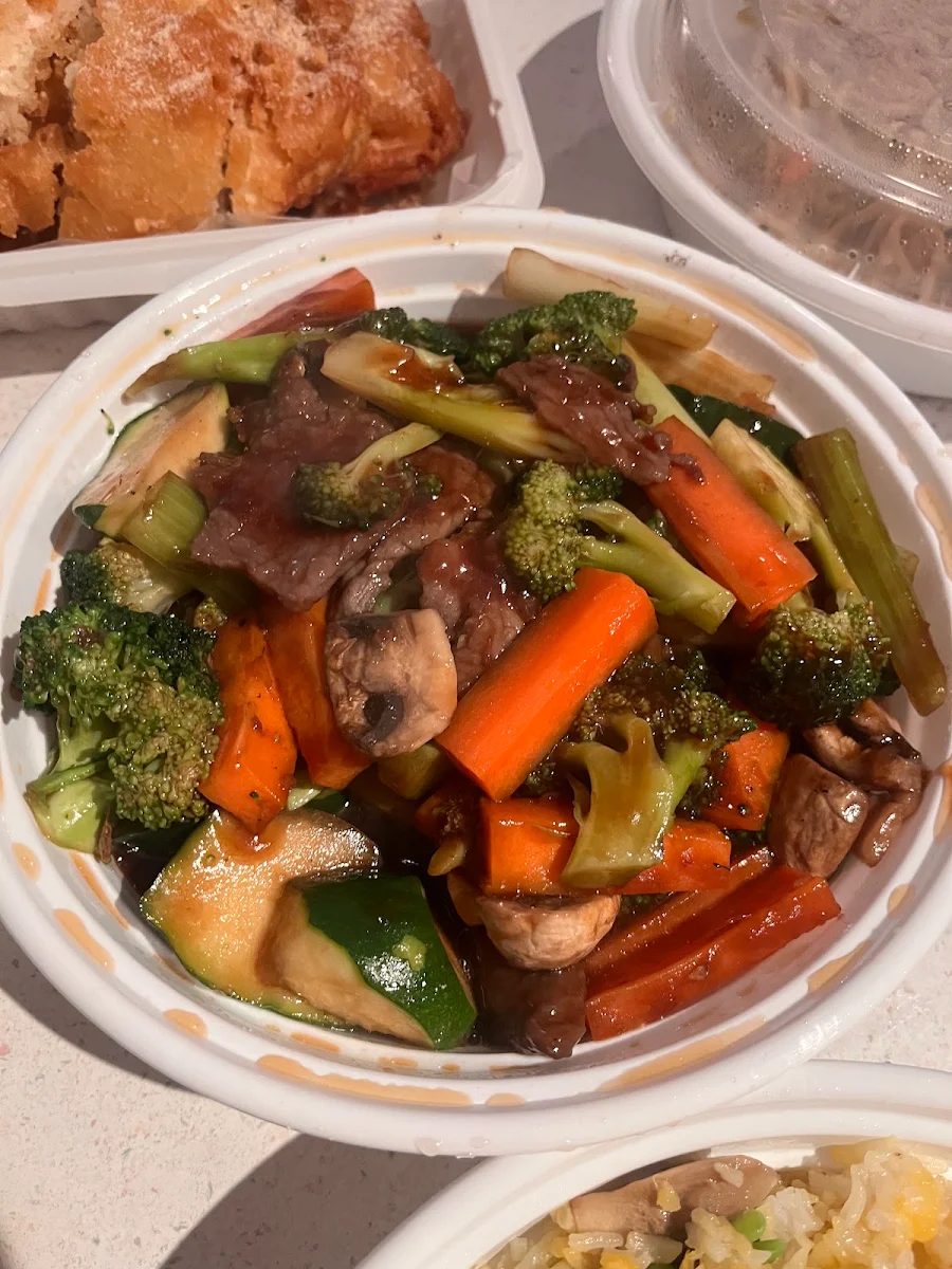 Beef Chop Suey, Flourishing