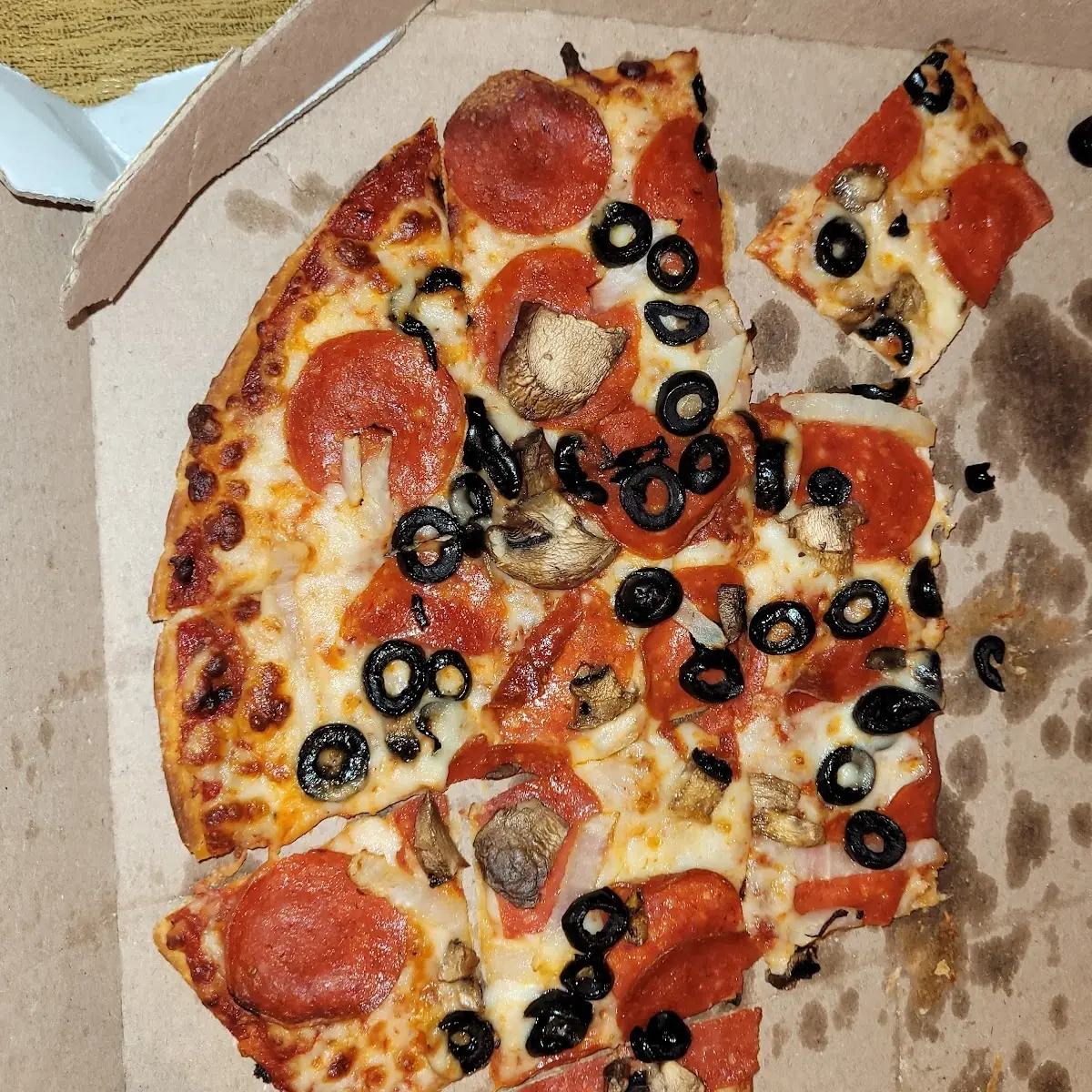 Thin Crust 5 Topping Pizza