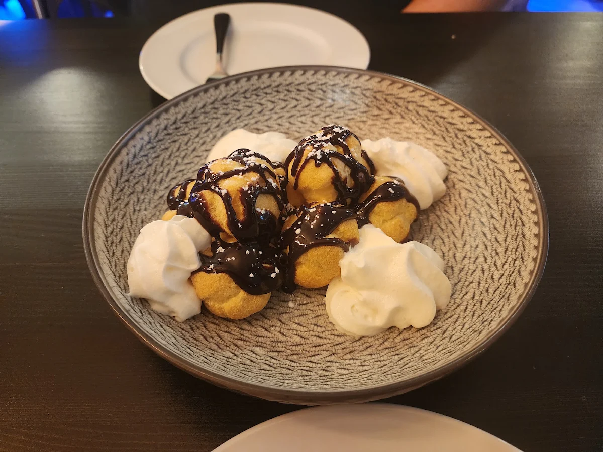 Profiteroles