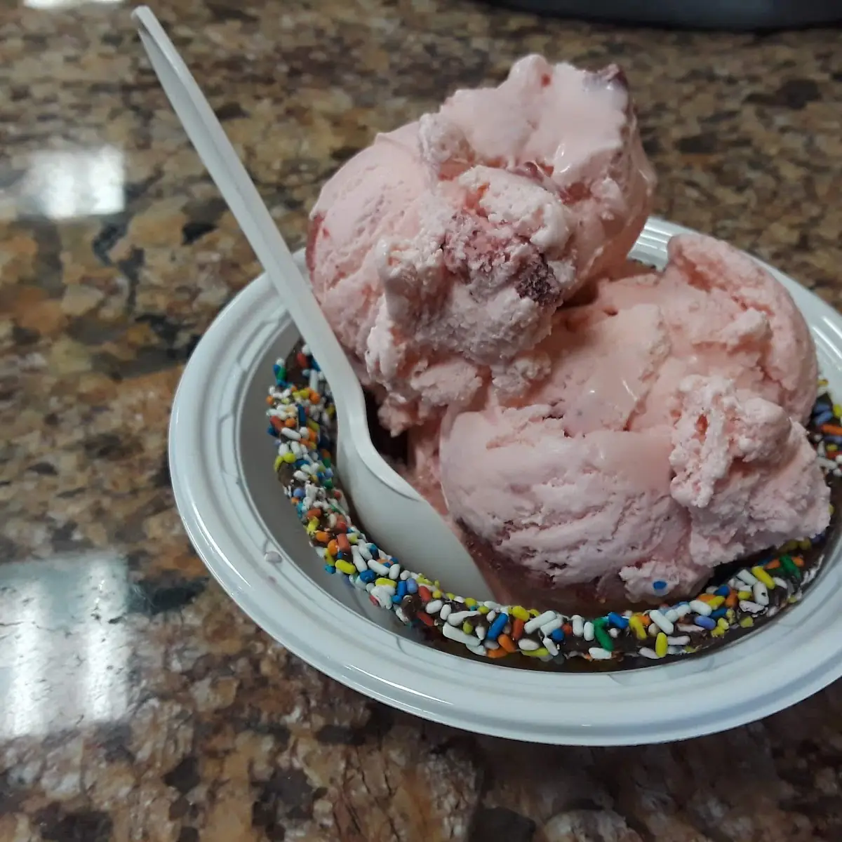 cb Scoops Signature Ice Cream Pizza