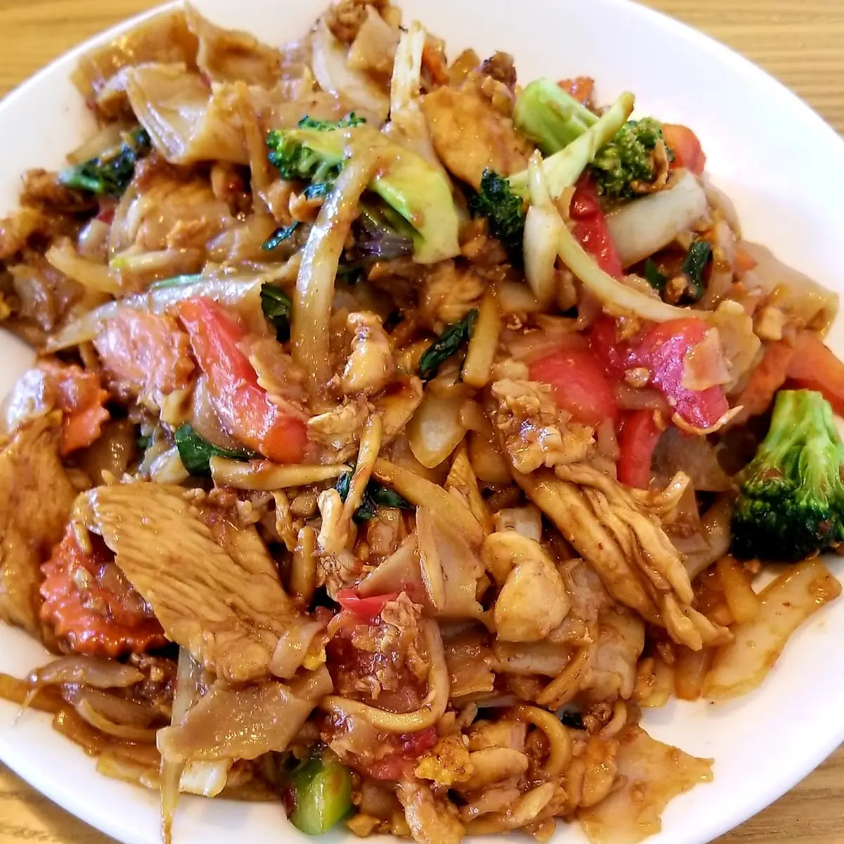 Phad Kee Mao Drunken Noodles