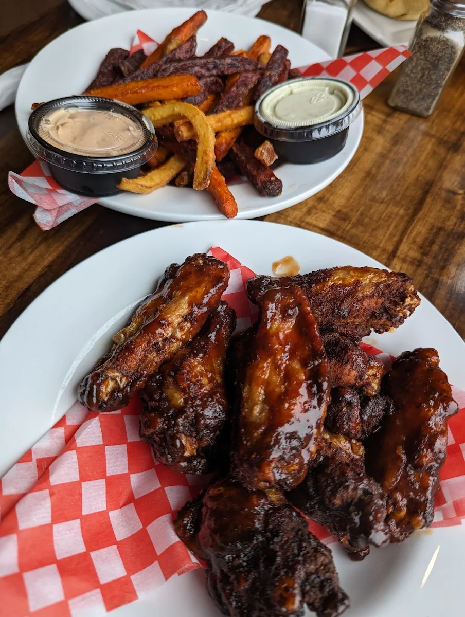 Medium Wings and Root Veggie Fries