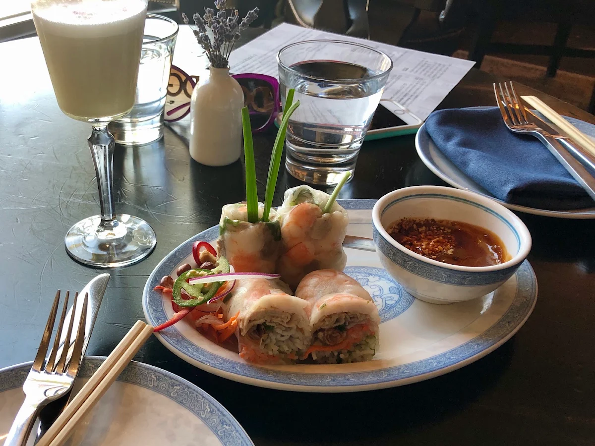 Fresh Spring Rolls with Peanut Sauce