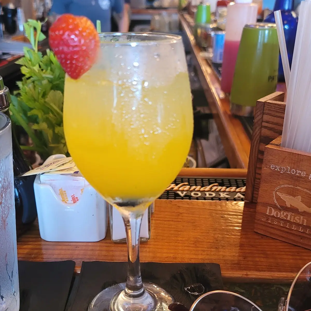Mimosas Bellinis