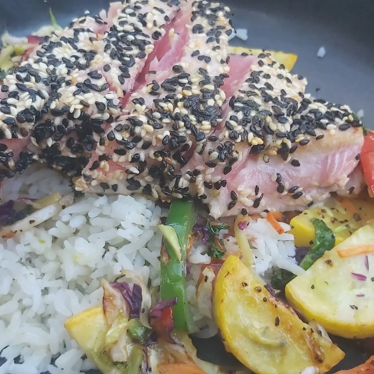 Blackened Ahi Rice Bowl