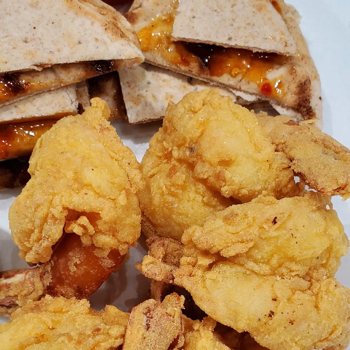 Fried Chicken Legs and Thighs Fries