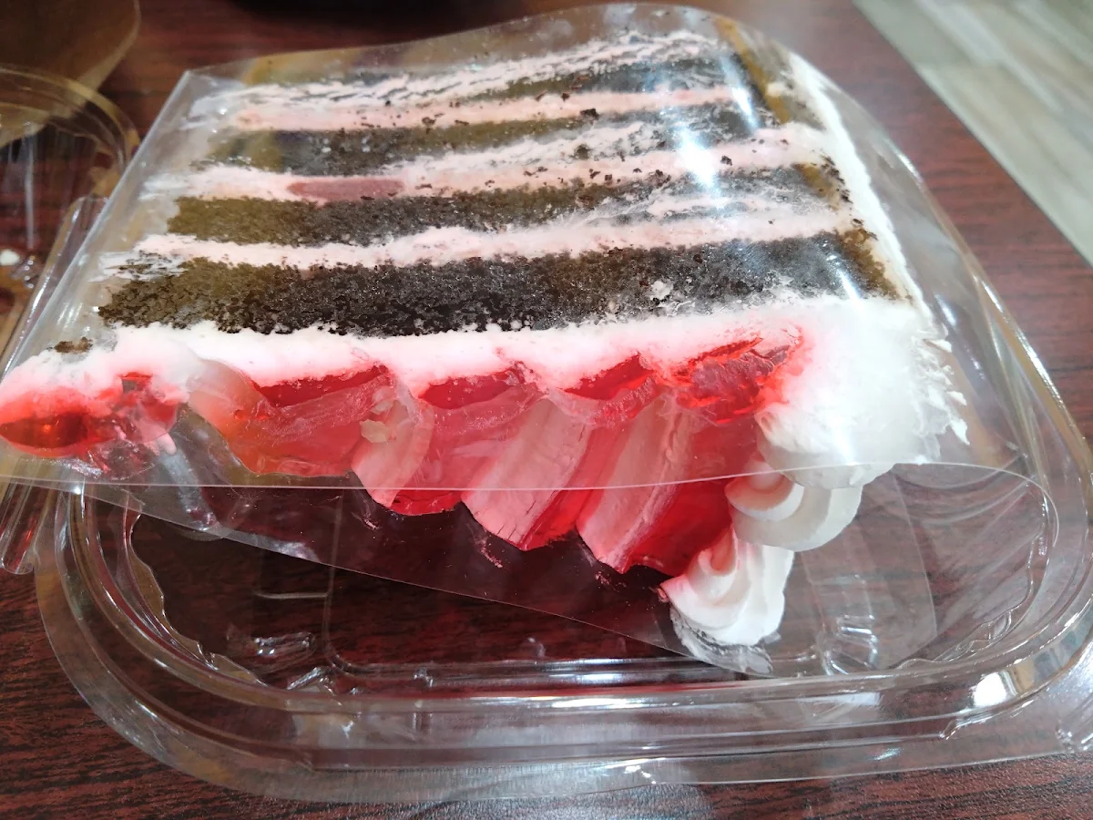 Strawberry Chocolate Cake