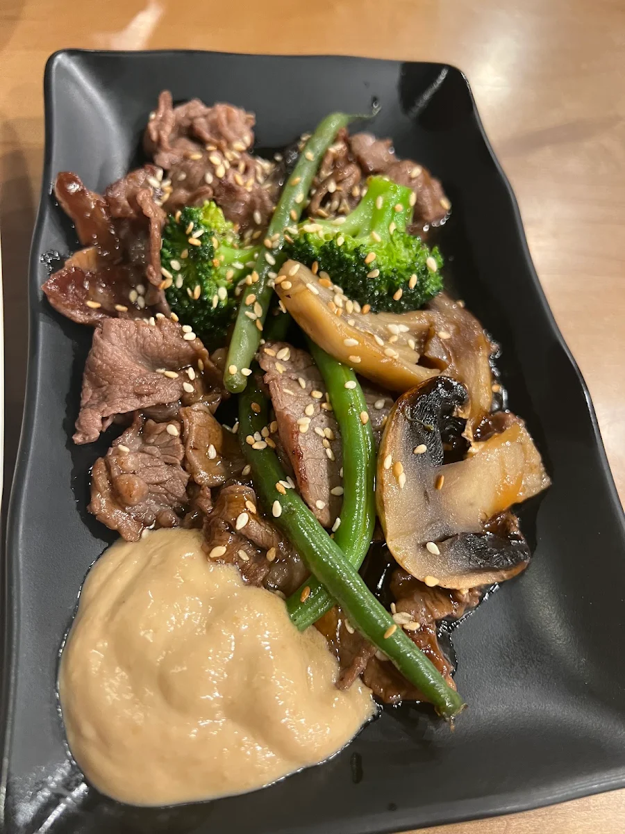 Teriyaki Beef, Kinjo Sushi & Grill Westhills