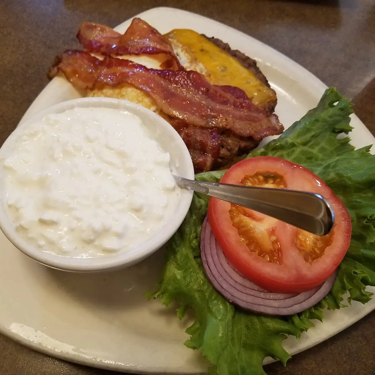 Cheeseburger Deluxe