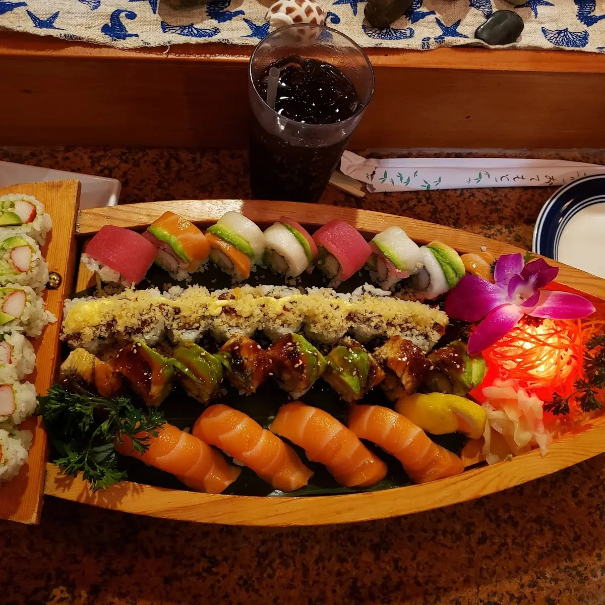 Sushi Deluxe Combo