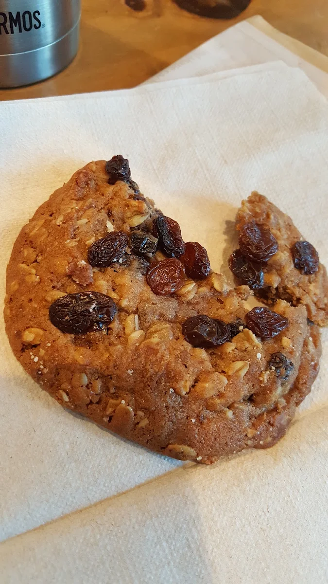 Oatmeal Raisin Cookie