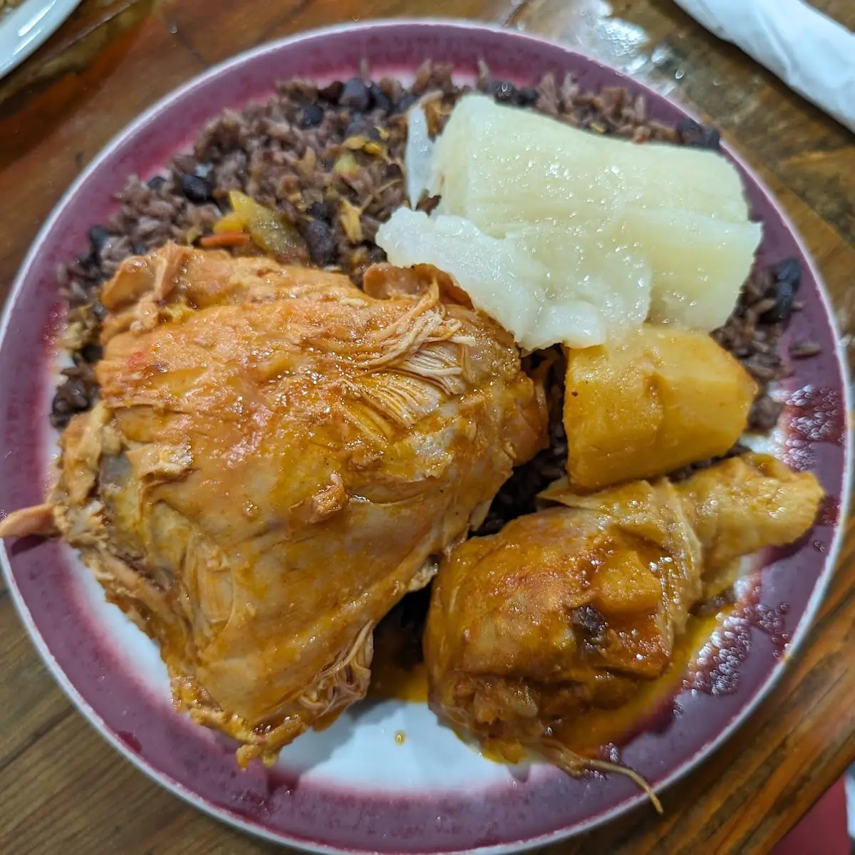 Arroz Mora Con Pollo Asado