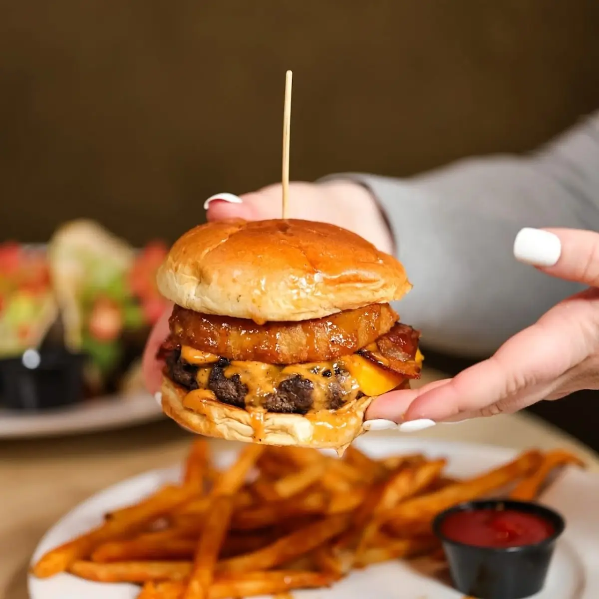 Shakers Bacon Burger