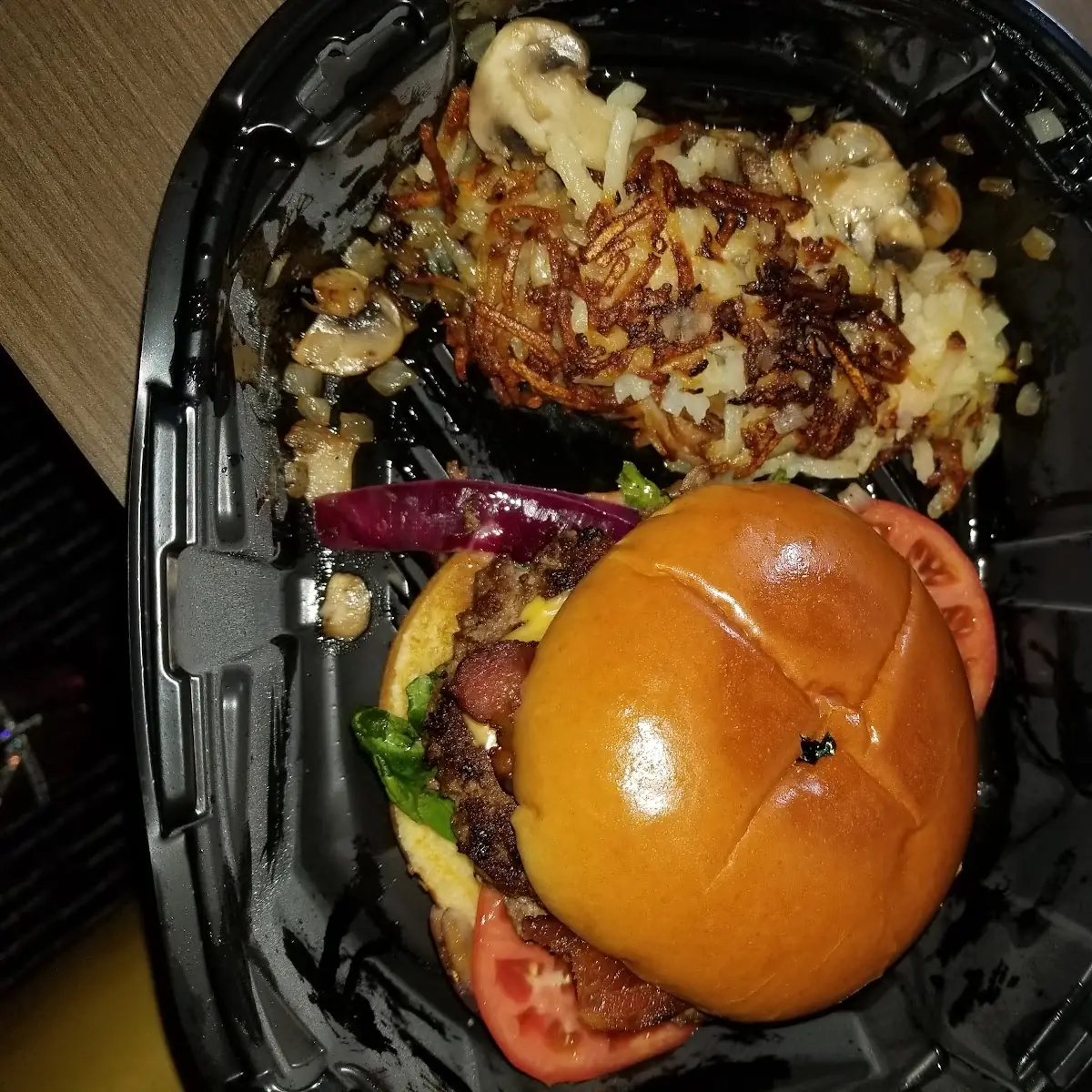 Bacon Burger with Hash Browns