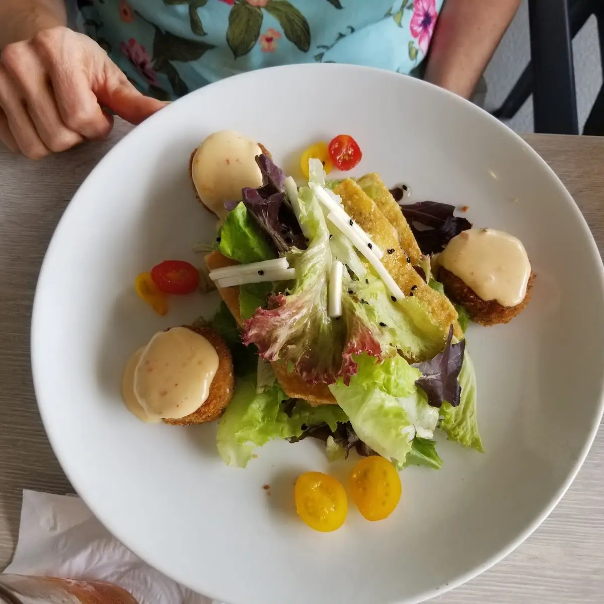 Crab Cake Salad