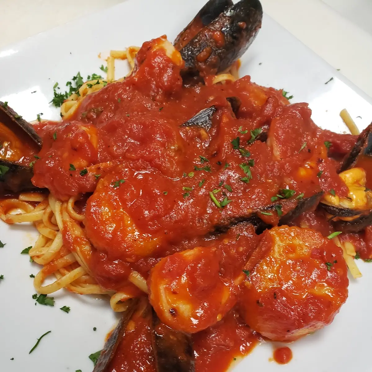 Shrimp Scallops & Mussels O Pasta