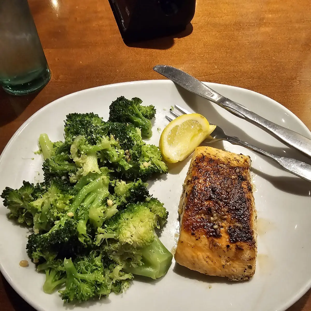 Salmon Fillet with Broccoli