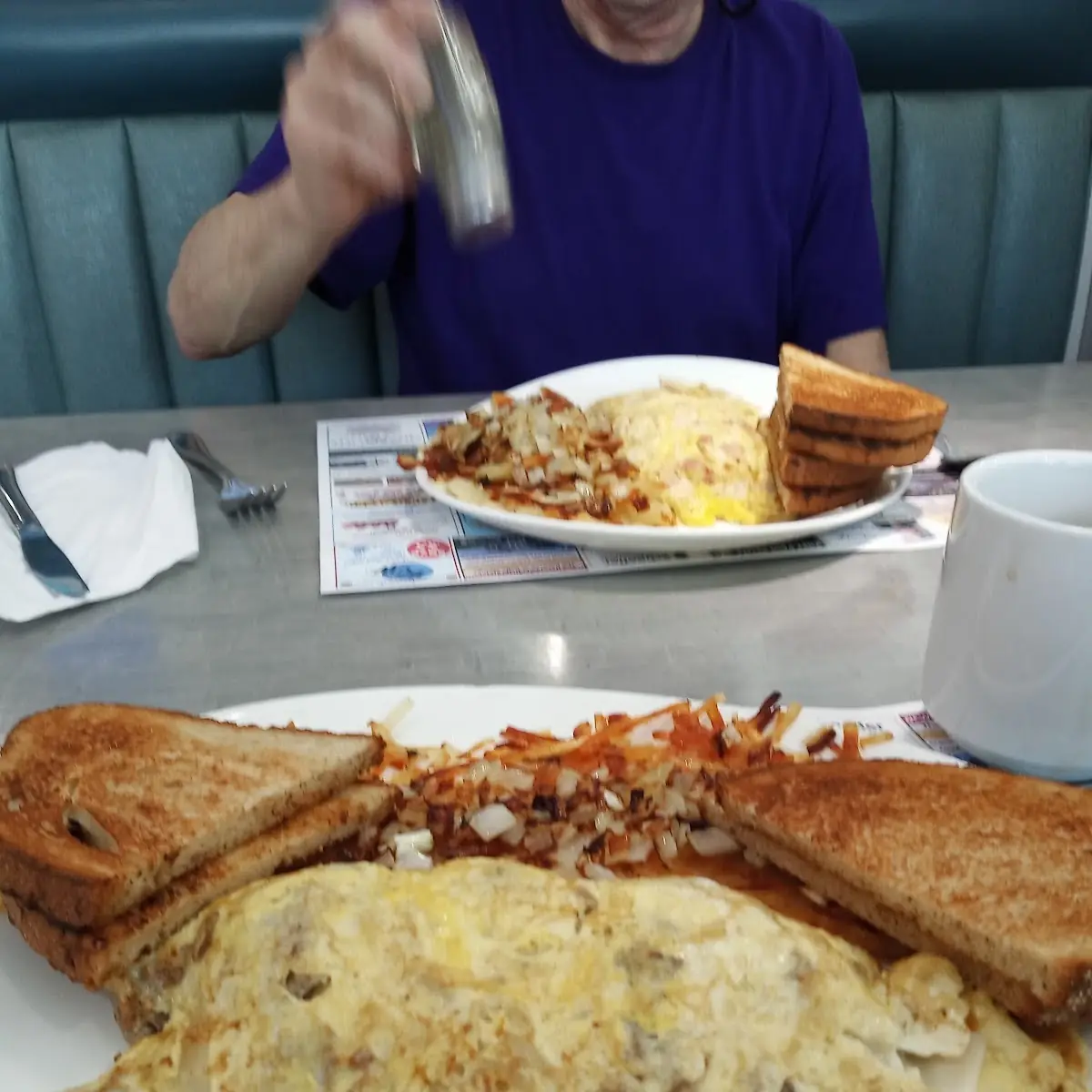 Cheesesteak Omelette No Sauce with Hash Browns Crispy