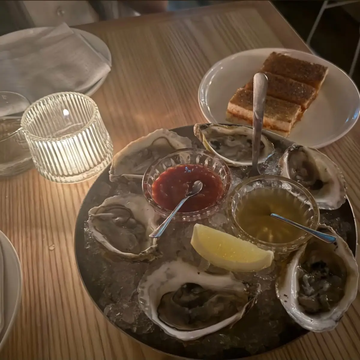 Fresh Oysters on Crushed Ice