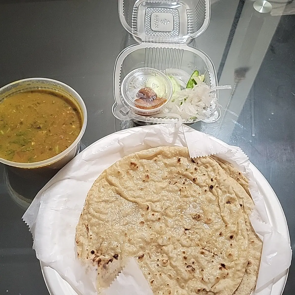 Dal Makhani 2 Roti Combo