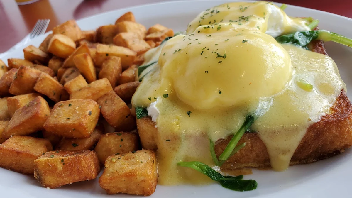 Eggs Benedict Florentine