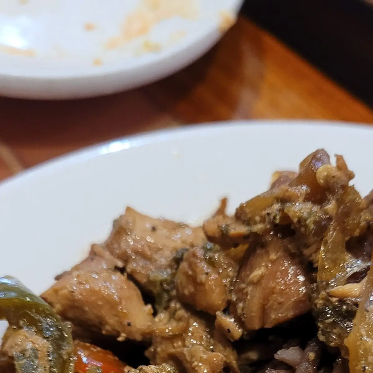 Pollo Salteado