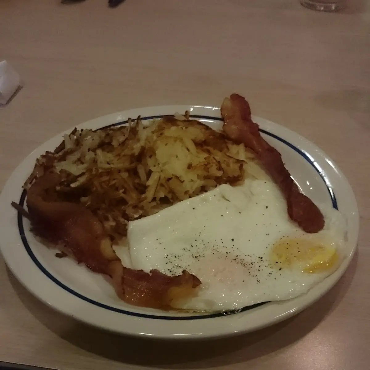 Eggs Hash Browns Bacon