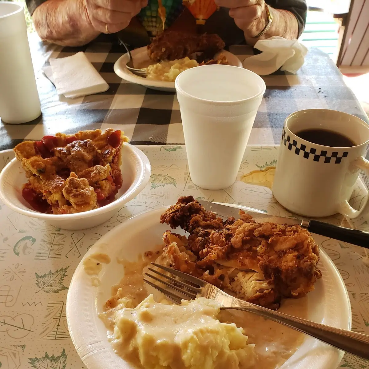 Fried Chicken with Mashed Potatoes