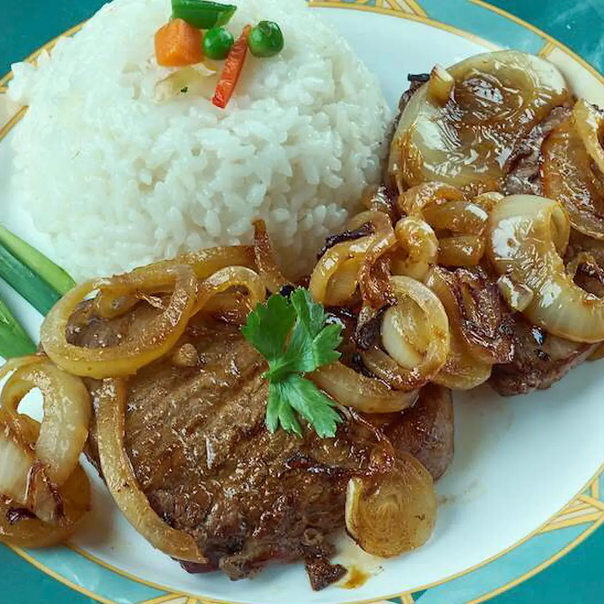Pechuga Encebollada