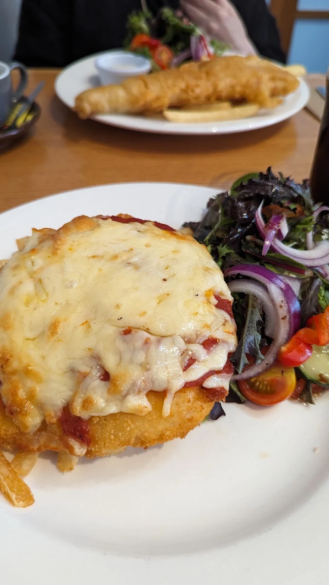 Chicken Parma, Maldon Hotel