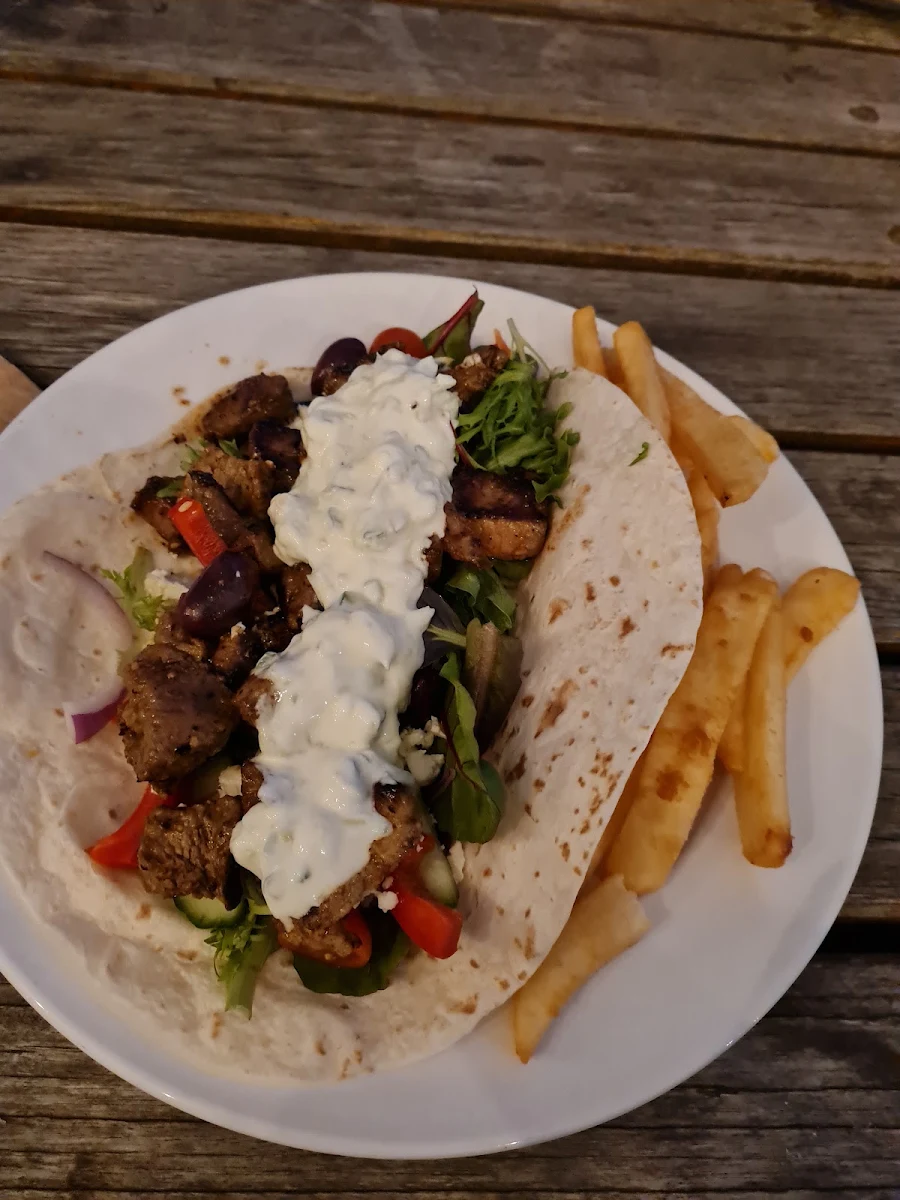 Lamb Souvlaki, Maldon Hotel